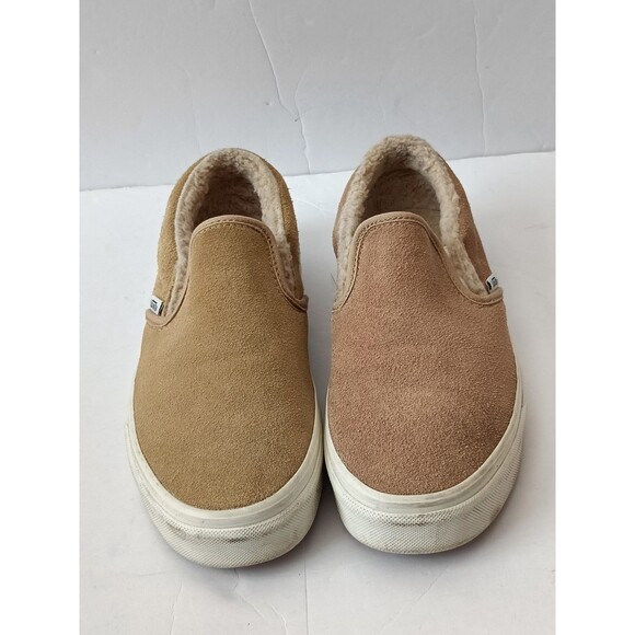 Vans Shoes - Vans Classic Slip On Sherpa Women's Size 8 Beige Low Tops
